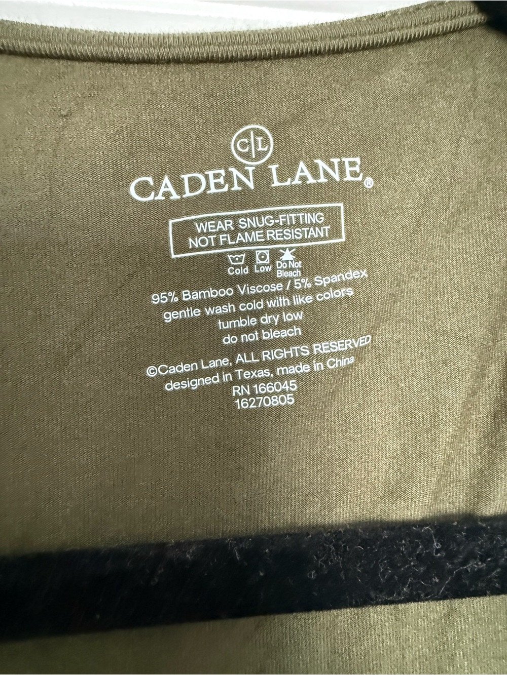 Caden Lane Robe - Picture 3 of 3